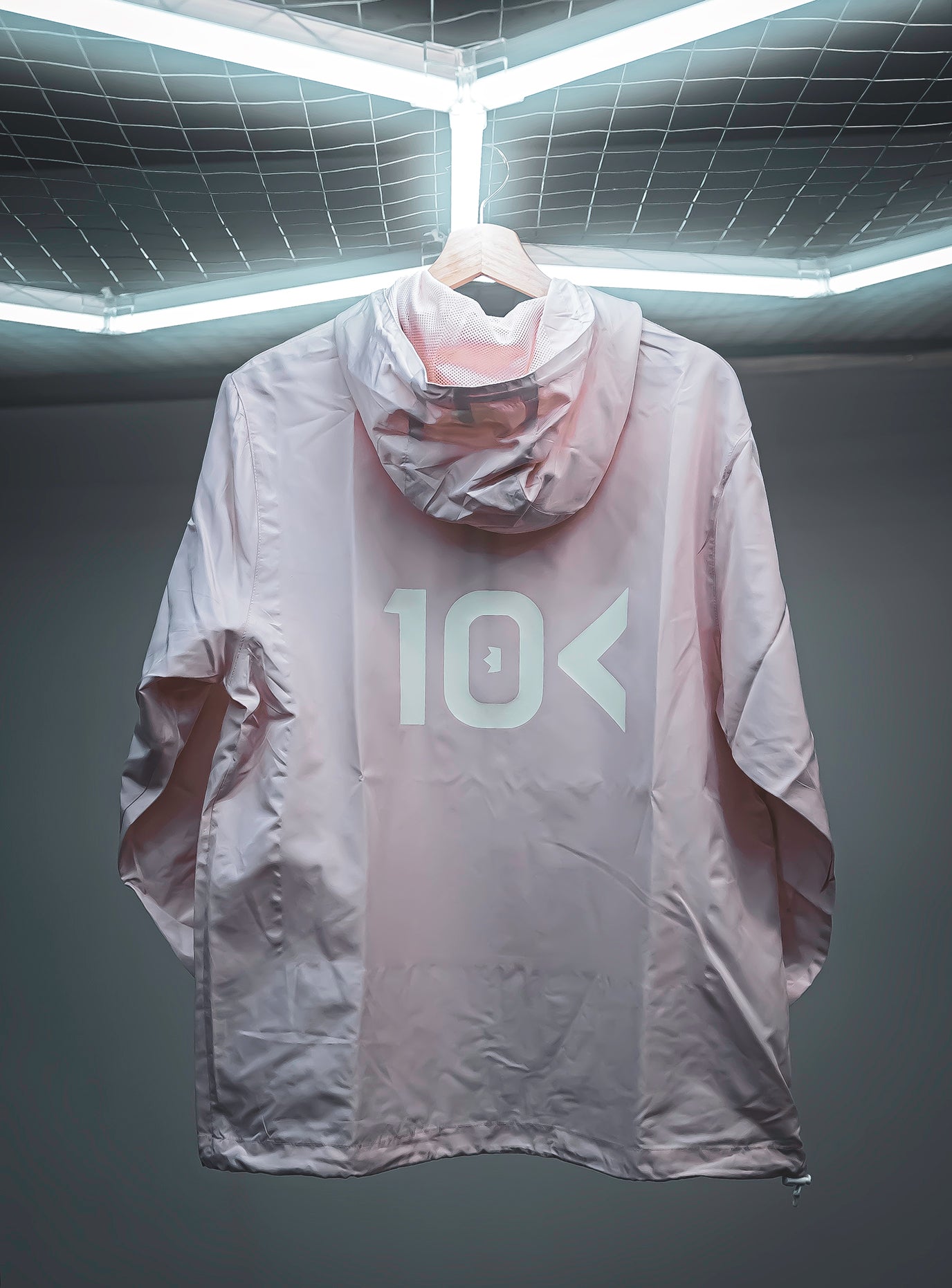 10K Thermoreflective Windbreaker (Regular Fit)