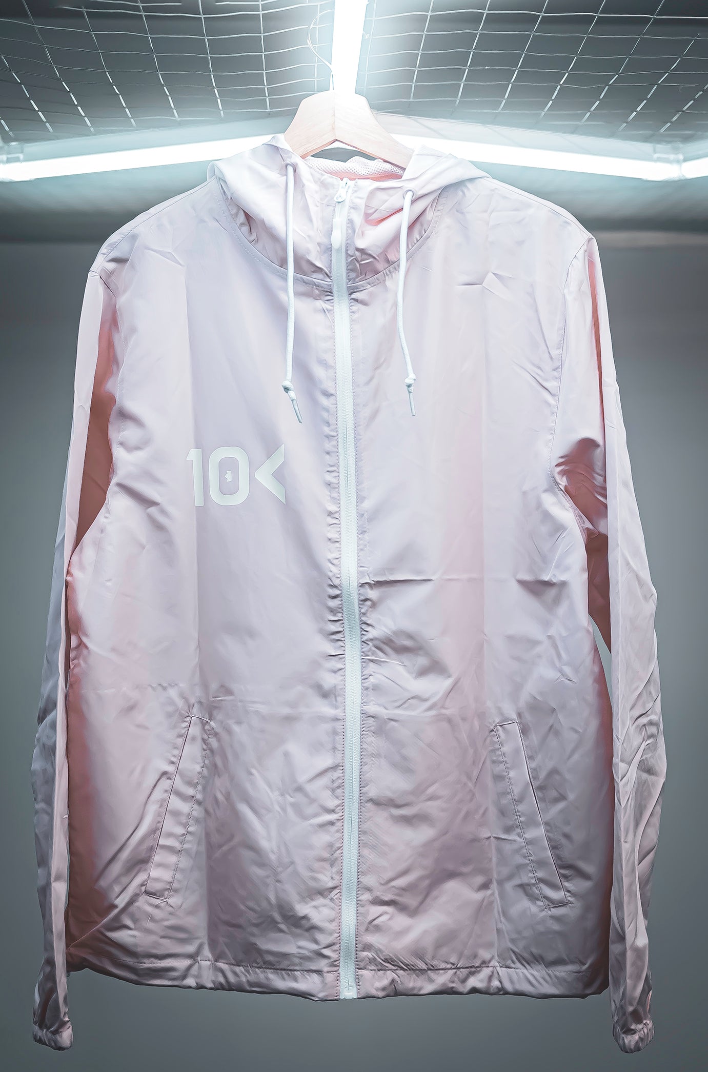 10K Thermoreflective Windbreaker (Regular Fit)